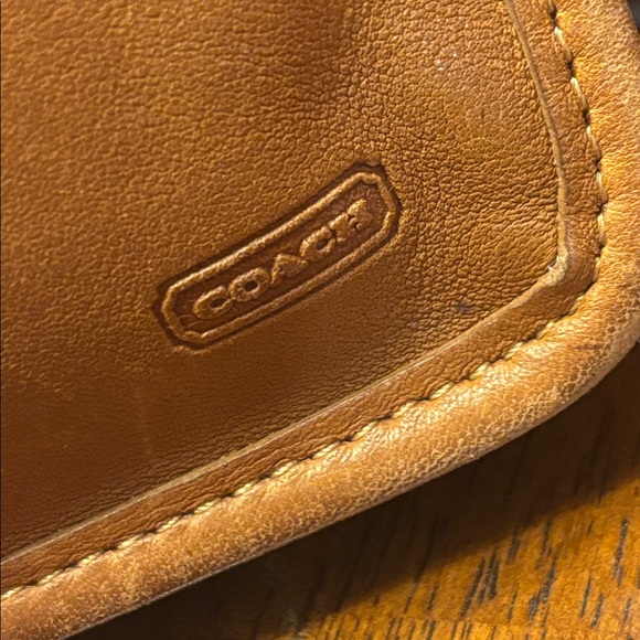Coach vintage camel brown leather pouch - Picture 2 of 11